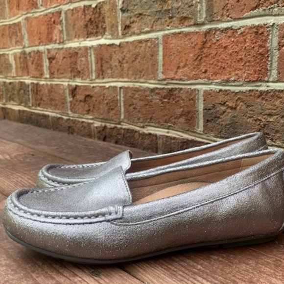 Vionic | Shoes | Vionic 65m Chill 